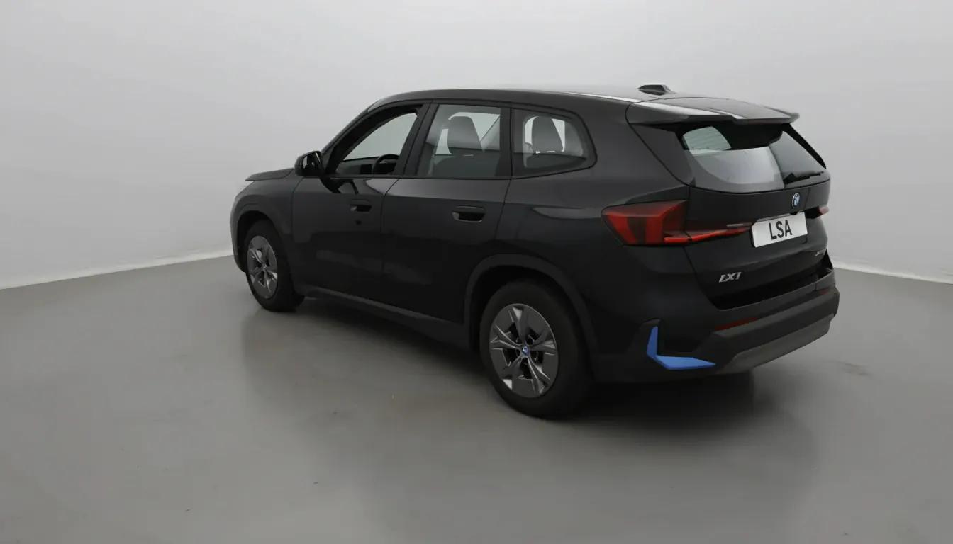 BMW iX1 en leasing sans apport à Nantes — vue 2