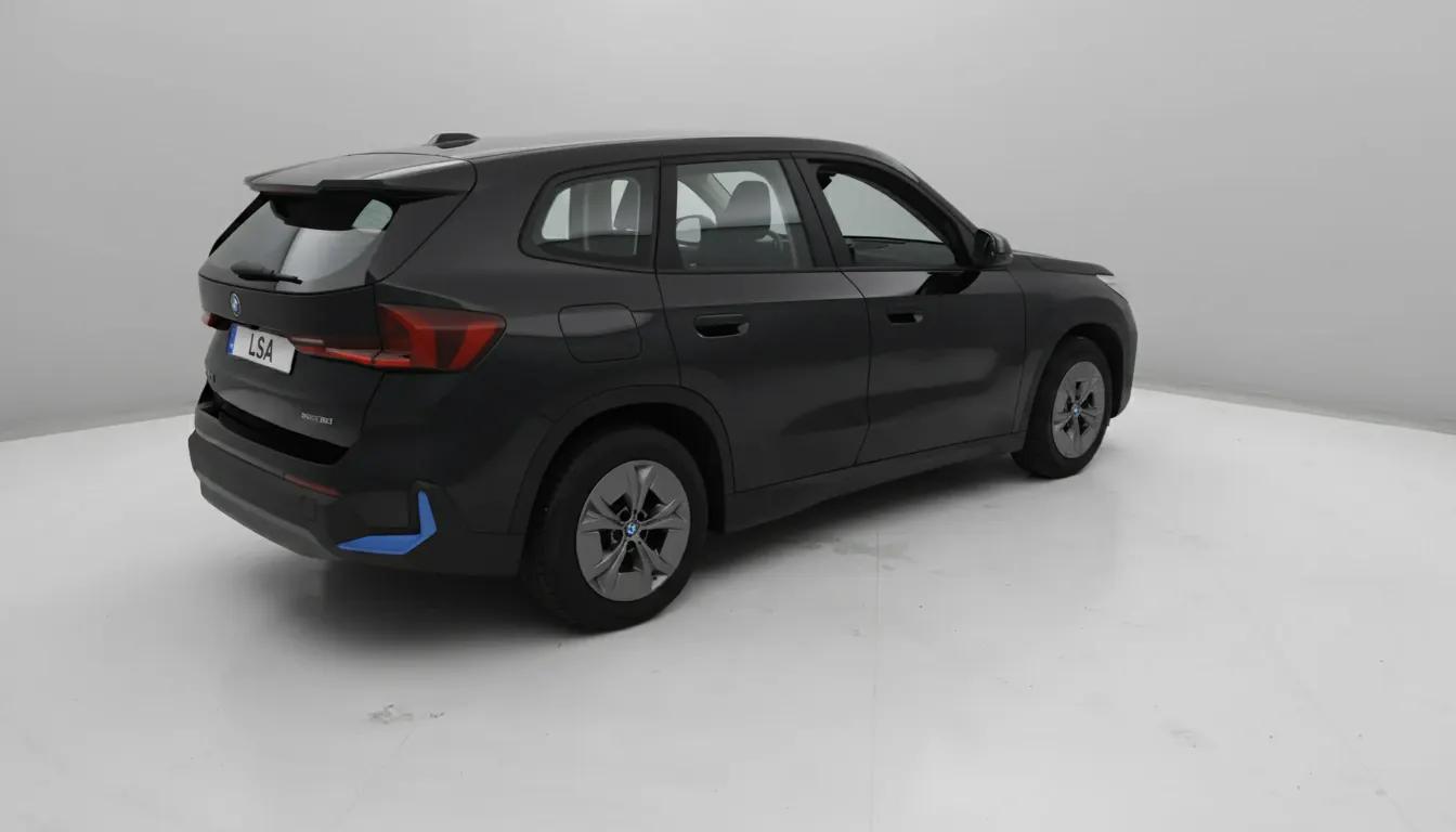 BMW iX1 en leasing sans apport à Nantes — vue 3